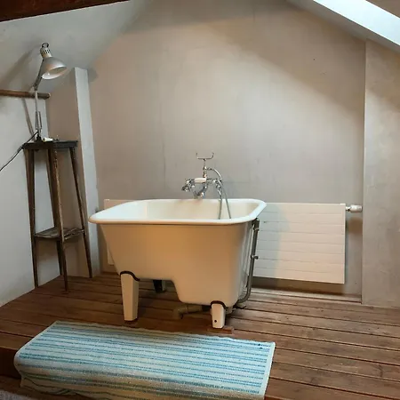 Апартаменти Romantic In